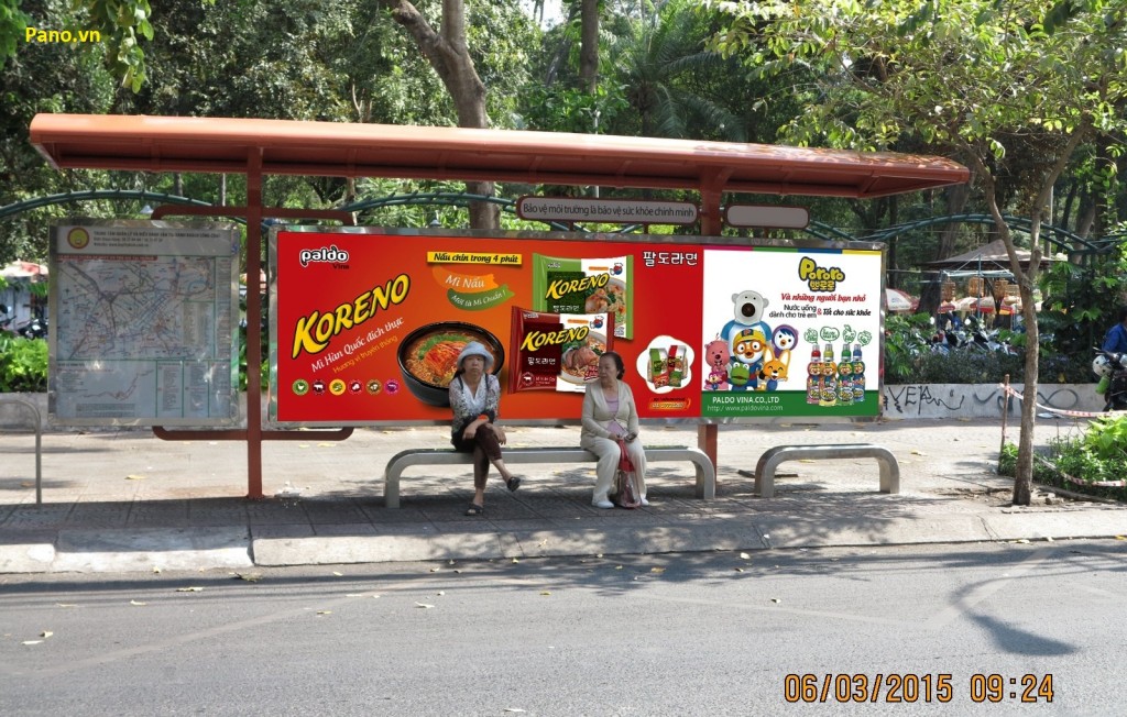 Quảng cáo trên nhà chờ xe bus Hồ Chí Minh