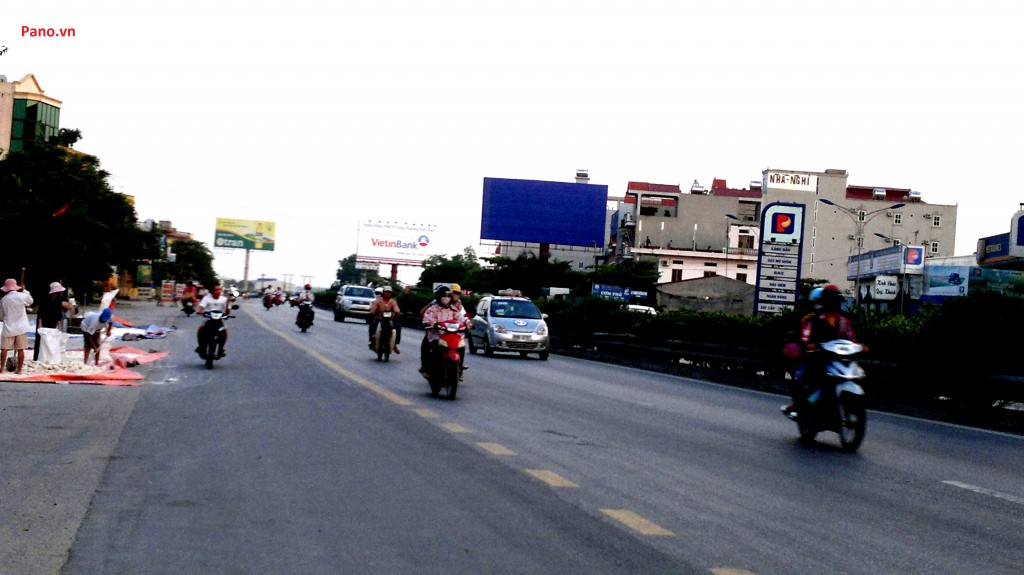 Quảng cáo Billboard tại QL5 - Trạm thu phí Hưng Yên