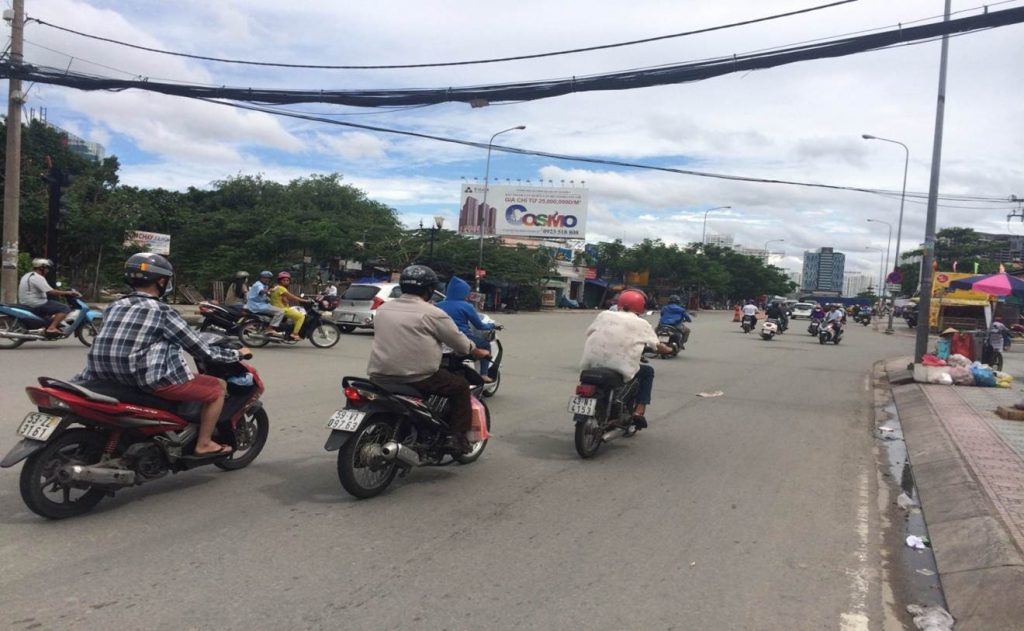 Quảng cáo Pano tại ngã 4 Nguyễn Hữu Thọ - Lê Văn Lương