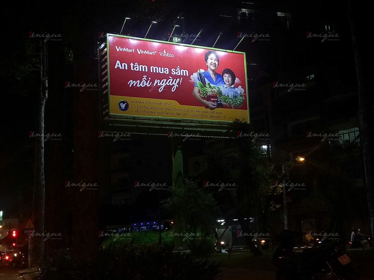 biển quảng cáo hai mặt