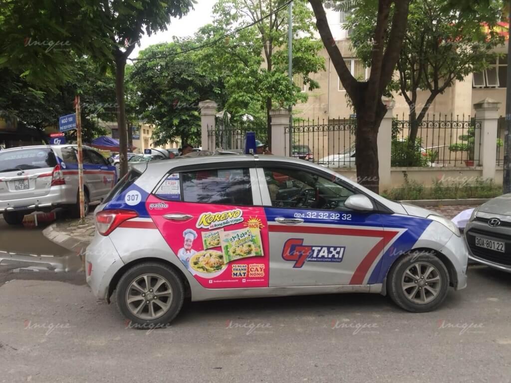 koreno rong biển vị ngao quảng cáo trên taxi