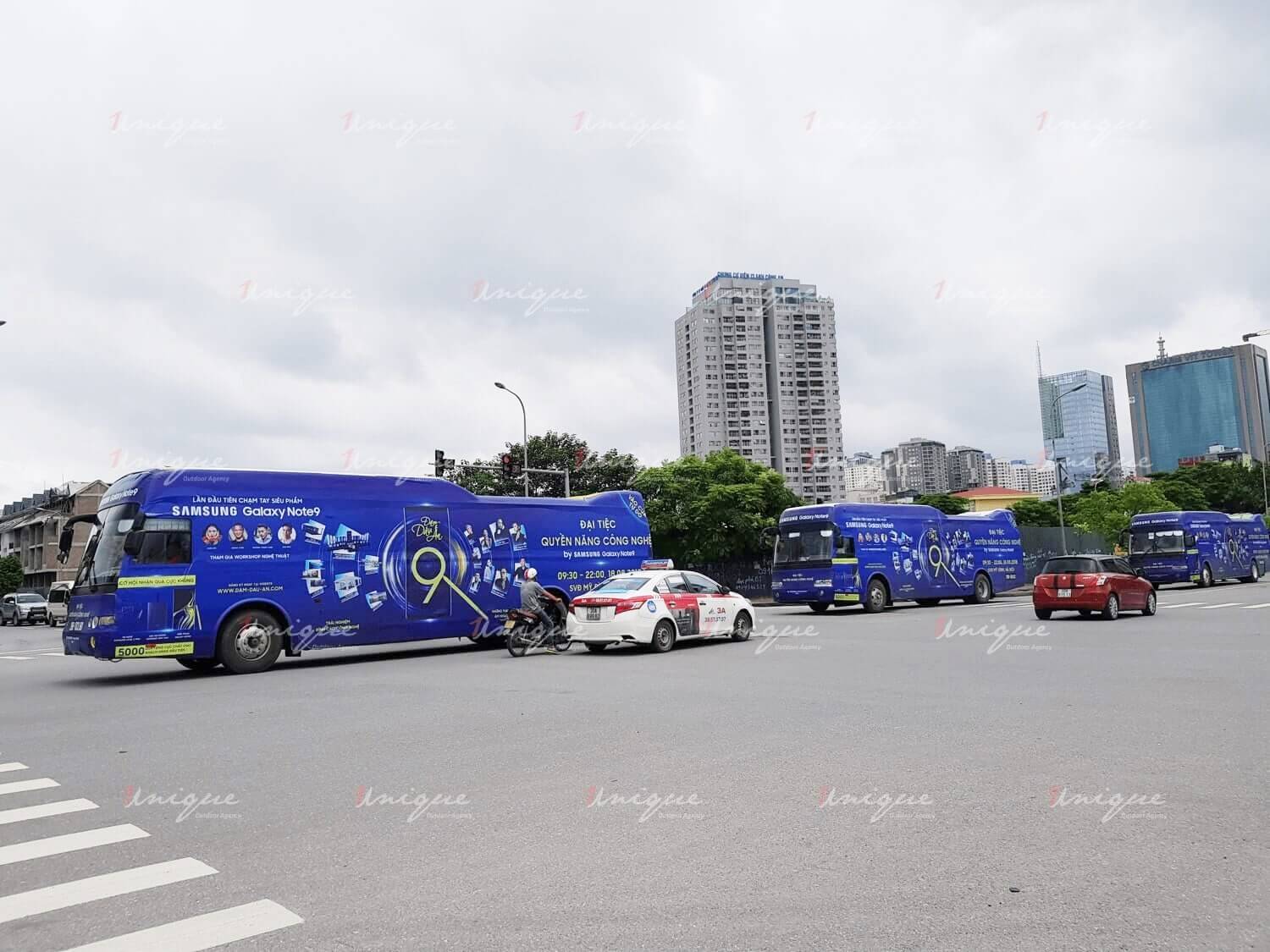 samsung quảng cáo luxury roadshow